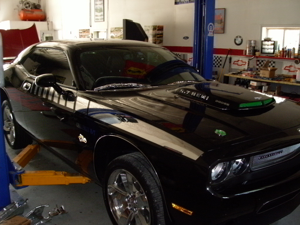 2010challenger01.jpg